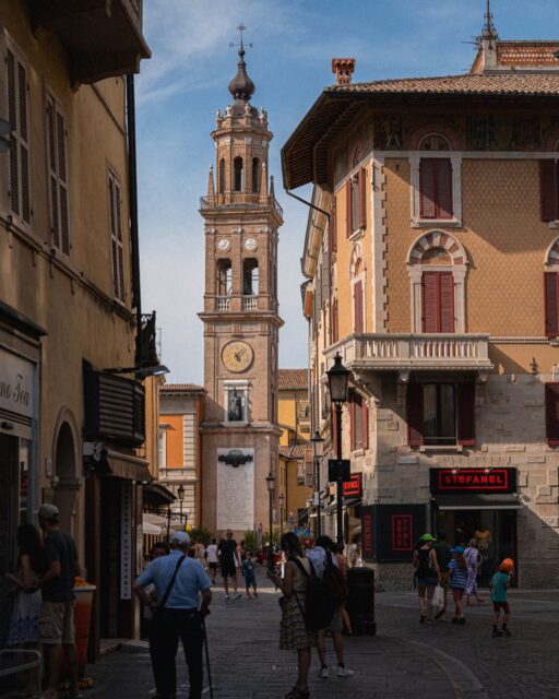 Places on Earth that not only feed your stomach with the most delicious food of this world like Prosciutto cotto and crudo, culatello di Zibello, salame Felino, Mortadella, and of course, my favourite #ParmigianoReggiano.

We took a chance to travel on the local roads of the region Emilia-Romagna, to get to know the region better - by smelling its air, feeling its sun on our skin and its rather hot wind. It was an exceptional experience. Arriving in Parma stopped us by #Barilla factory, because at the roundabout near it we spotted some lost tomatoes, which made us laugh, when we realised the circumstances. We definitely will return to explore the region more.
 
Parma itself is an association of the intense sound of cicadas and the taste of all the meaty, local specialties. Parma surprised us with its tourist silence and lack of hustle and bustle. It turned out to be a city where you can relax, and its tree-lined alleys are delightful. 

#emiliaromagna #parma #foodblogger #foodtravel #foodphotography #foodphotographer #foodwriter #travelphotography #italy #italylover #italianfood #italianculinaryheritage #culatellodizibello #prosciutto #mortadella