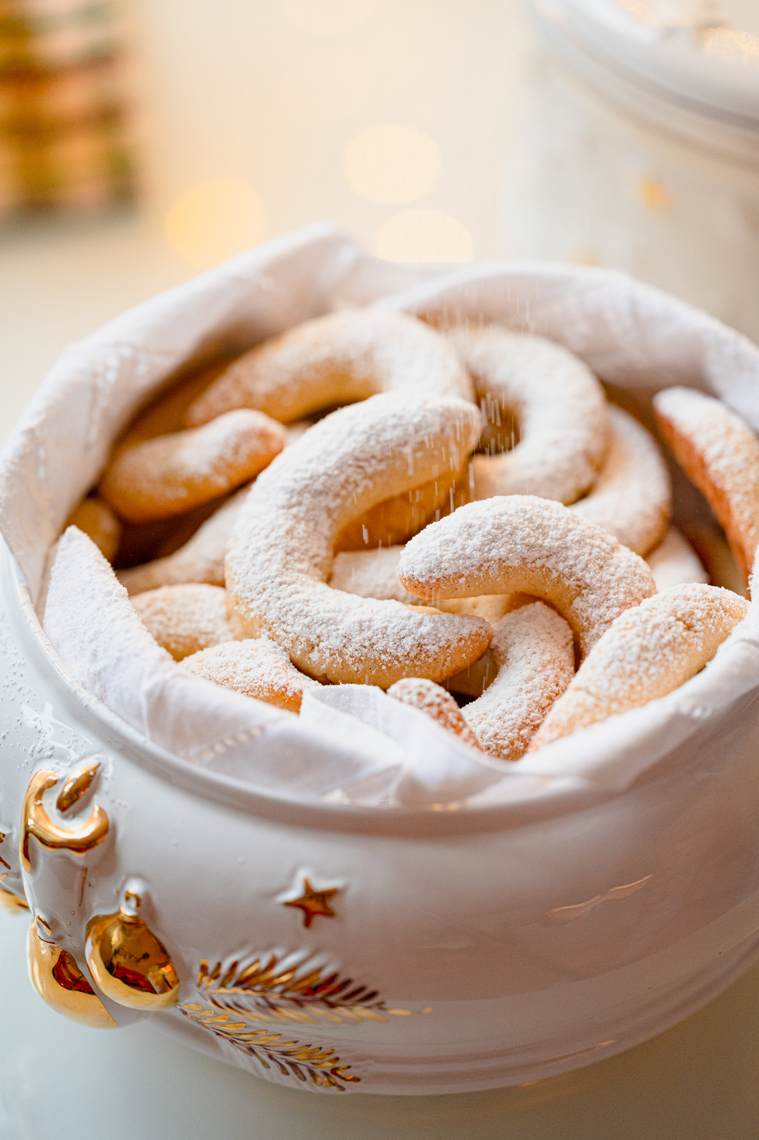 Vanillekipferl - świąteczne ciasteczka migdałowo-waniliowe